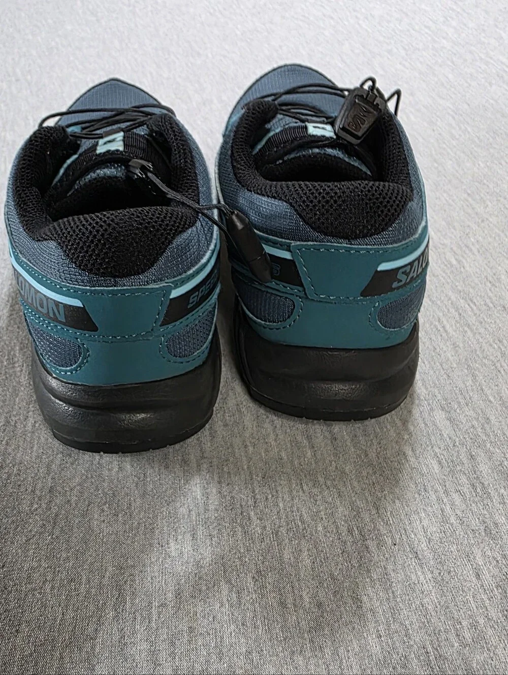 Salomon Kids Size 3 Teal Athletic Trail Sneakers with Quick-Pull Lacing